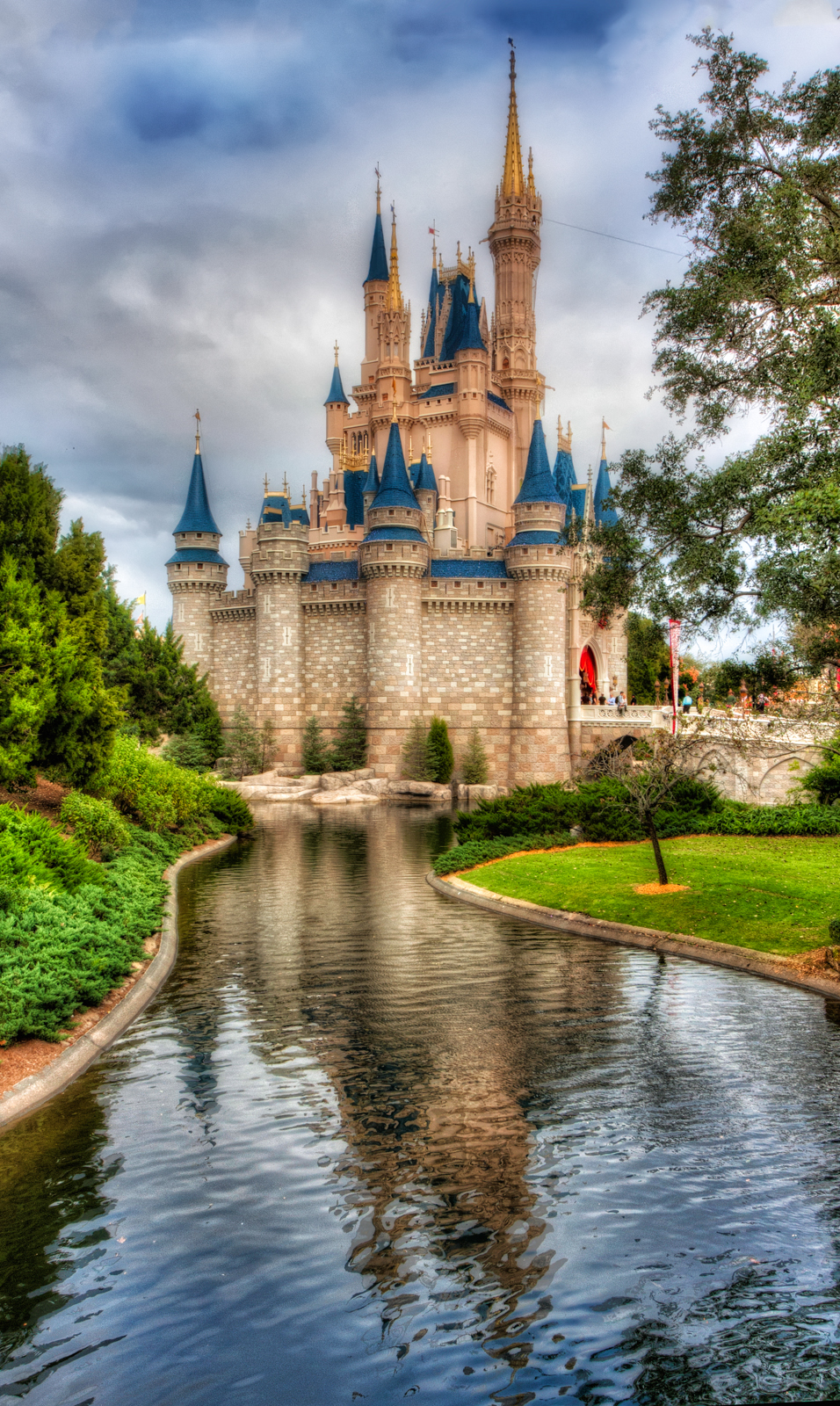 Cinderella's Castle Reflected