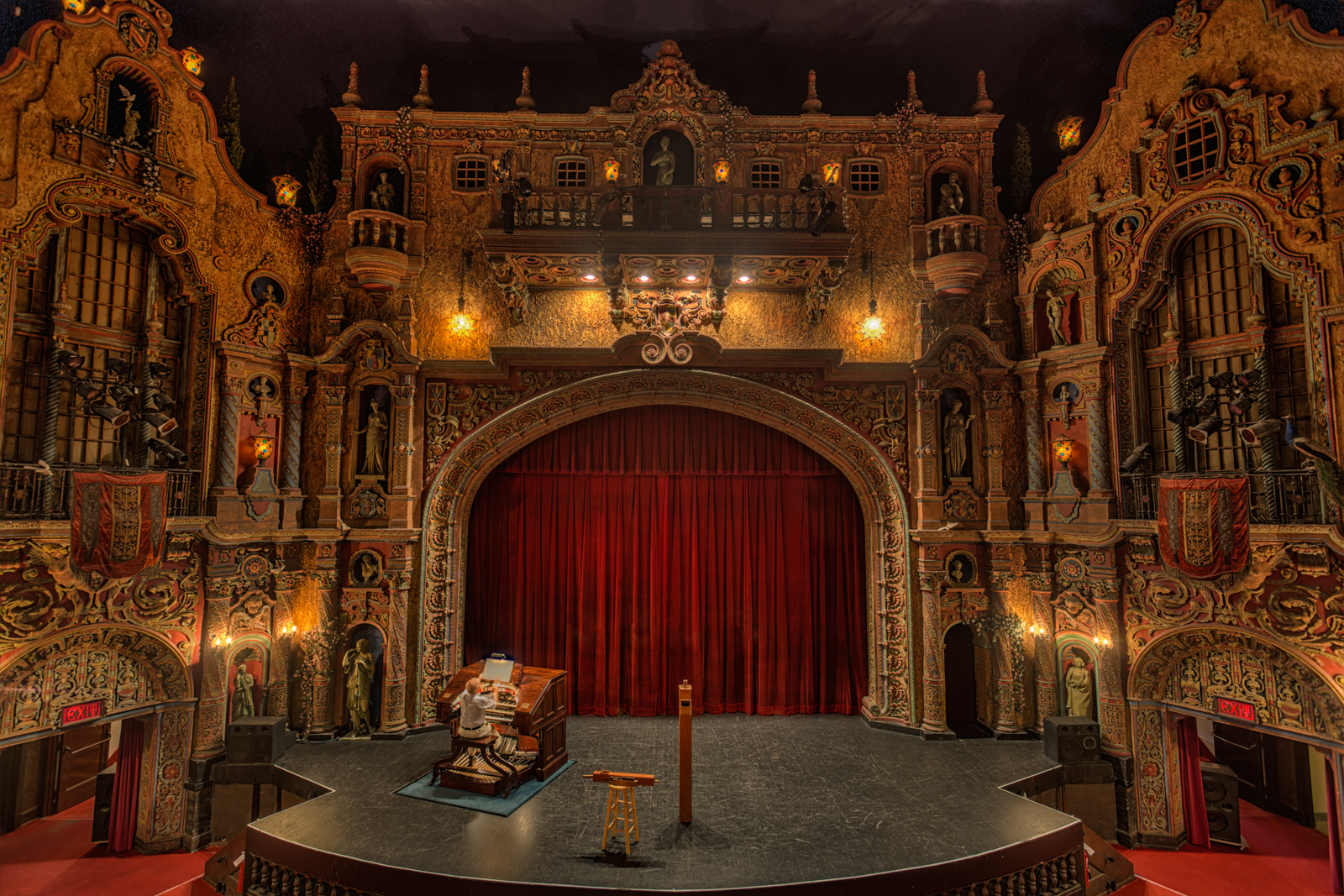 Tampa Theater Stage with Organist