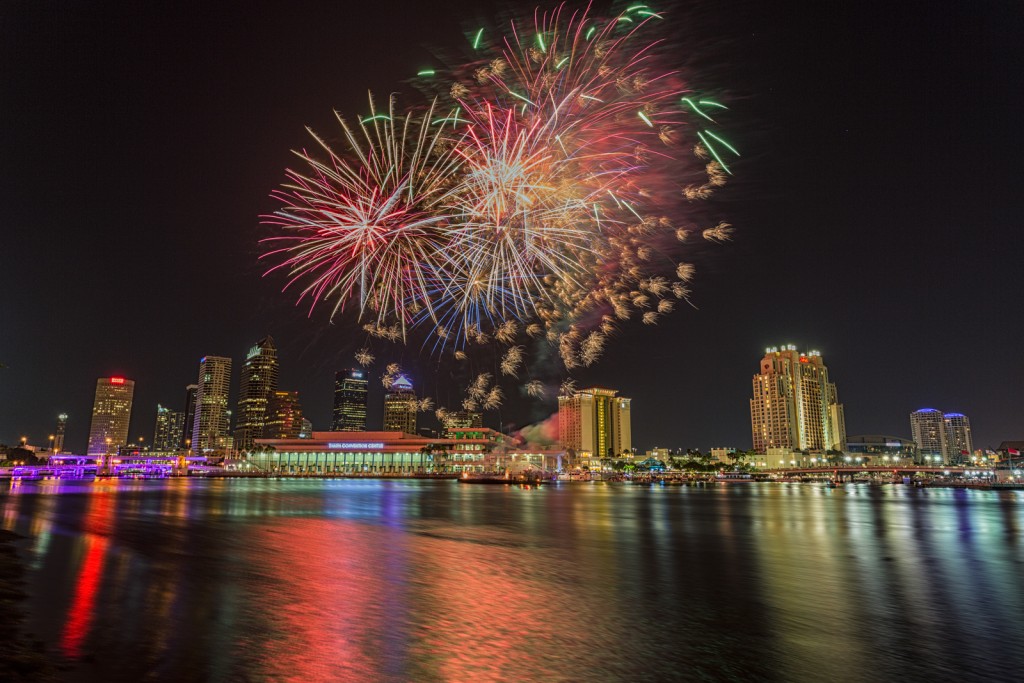 Fireworks over Tampa Matthew Paulson Photography