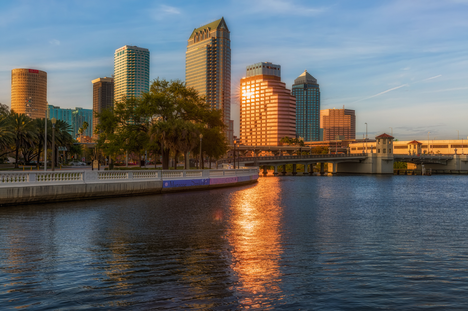 Bayshore leading to Downtown Tampa, Tampa, Florida