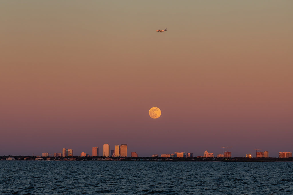 The January Wolf Moon rising over Tampa (7)
